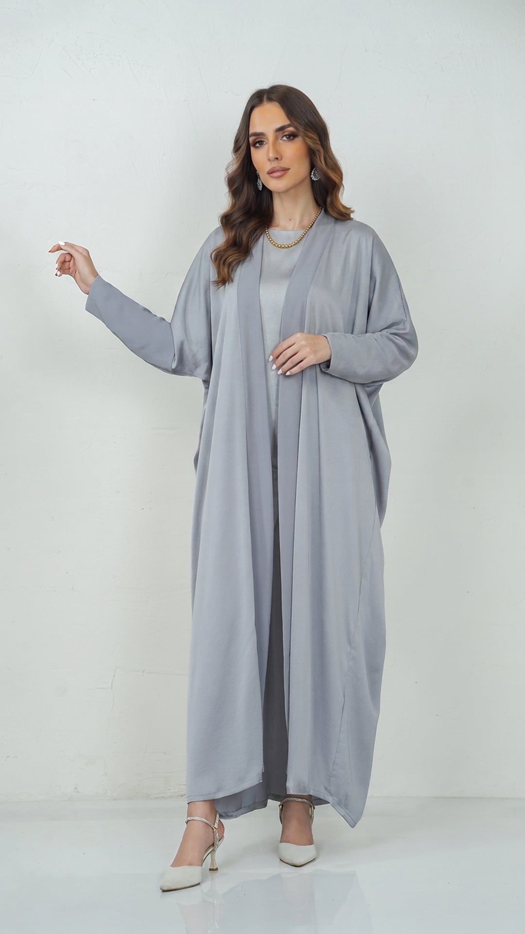 Slim Sleeves Grey Abaya